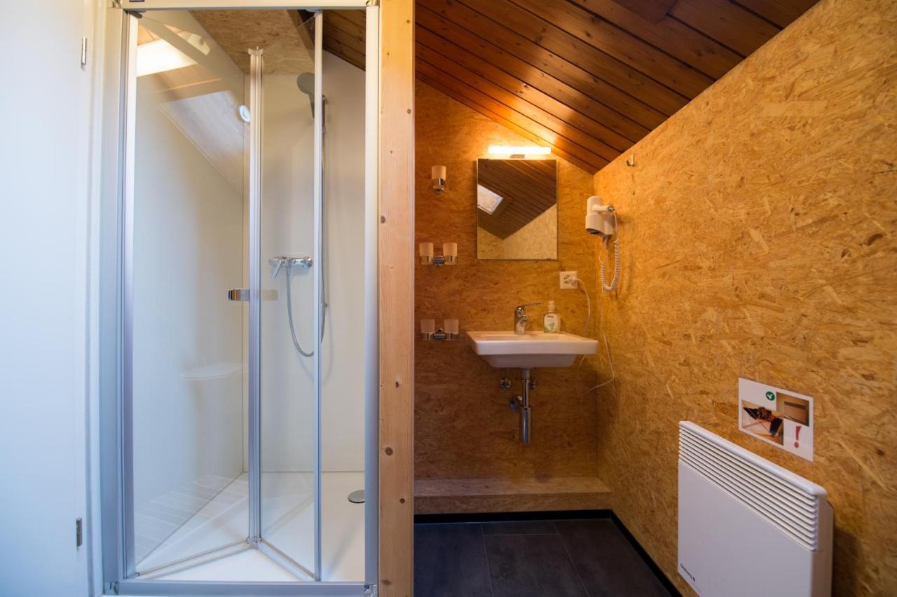 Sust Lodge Am Gotthard هوسبينتال الغرفة الصورة